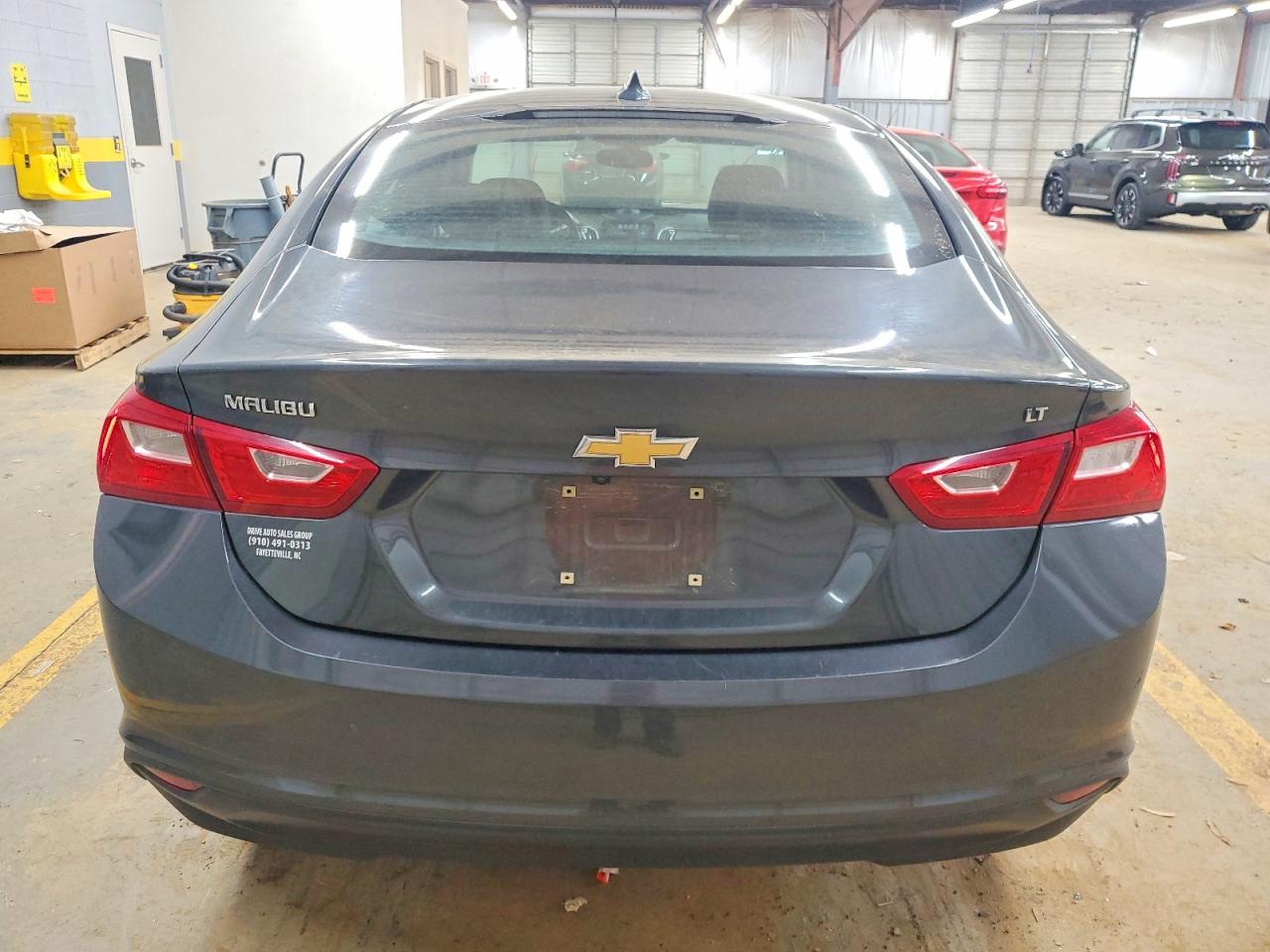 2016 CHEVROLET MALIBU LT photo 11