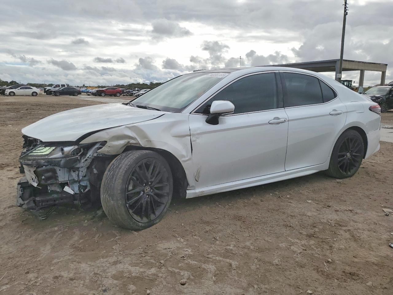2021 TOYOTA CAMRY