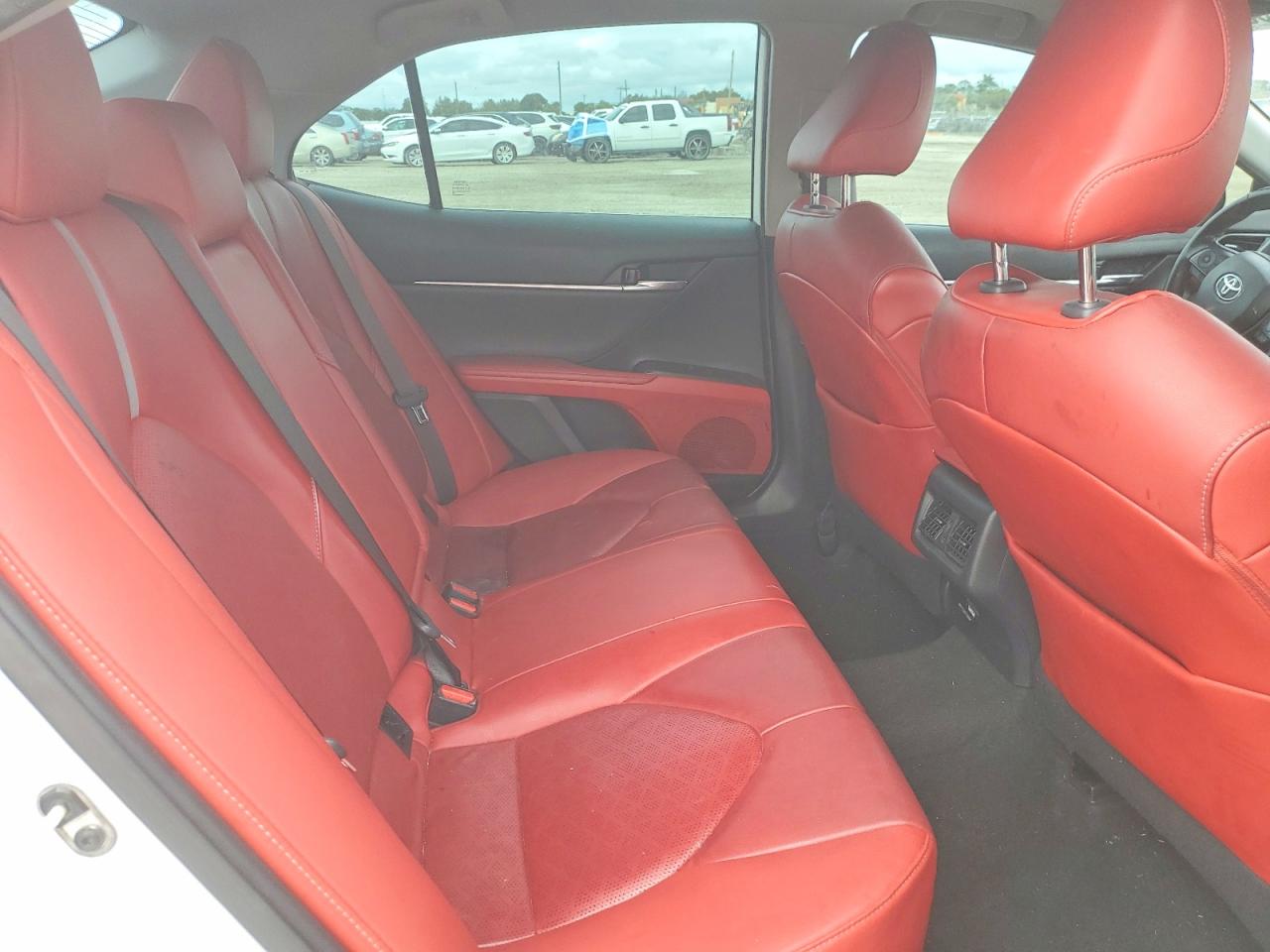 2021 TOYOTA CAMRY XSE photo 19