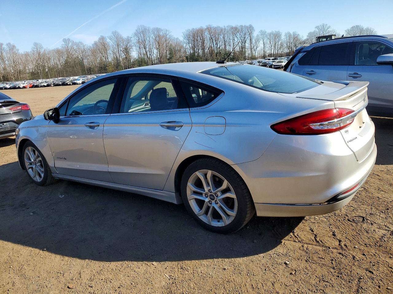2017 FORD FUSION SE HYBRID photo 2