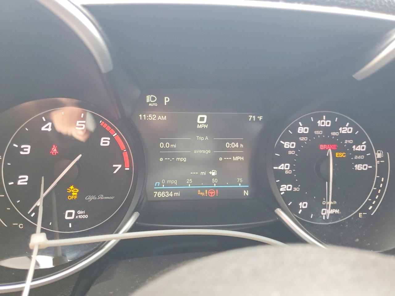 2021 ALFA ROMEO GIULIA TI photo 17