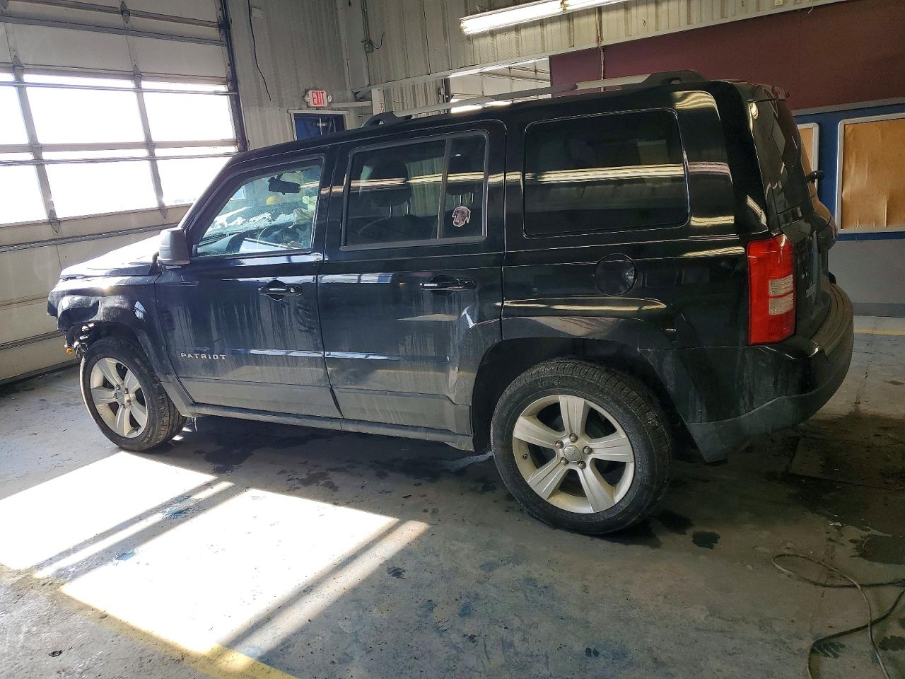 2012 JEEP PATRIOT photo 2