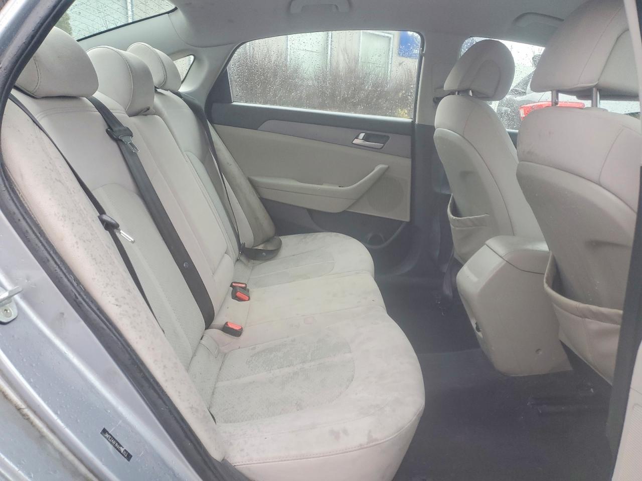 2017 HYUNDAI SONATA BASE photo 19