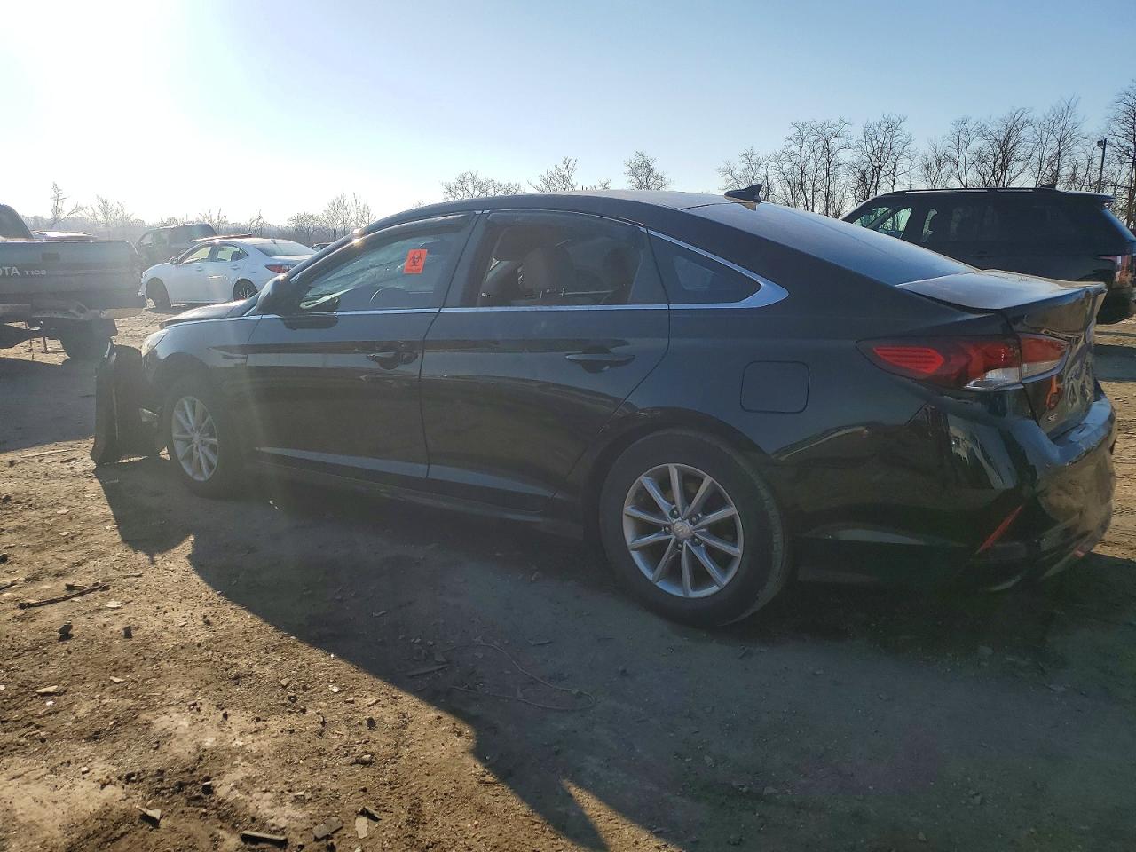 2018 HYUNDAI SONATA SE photo 3