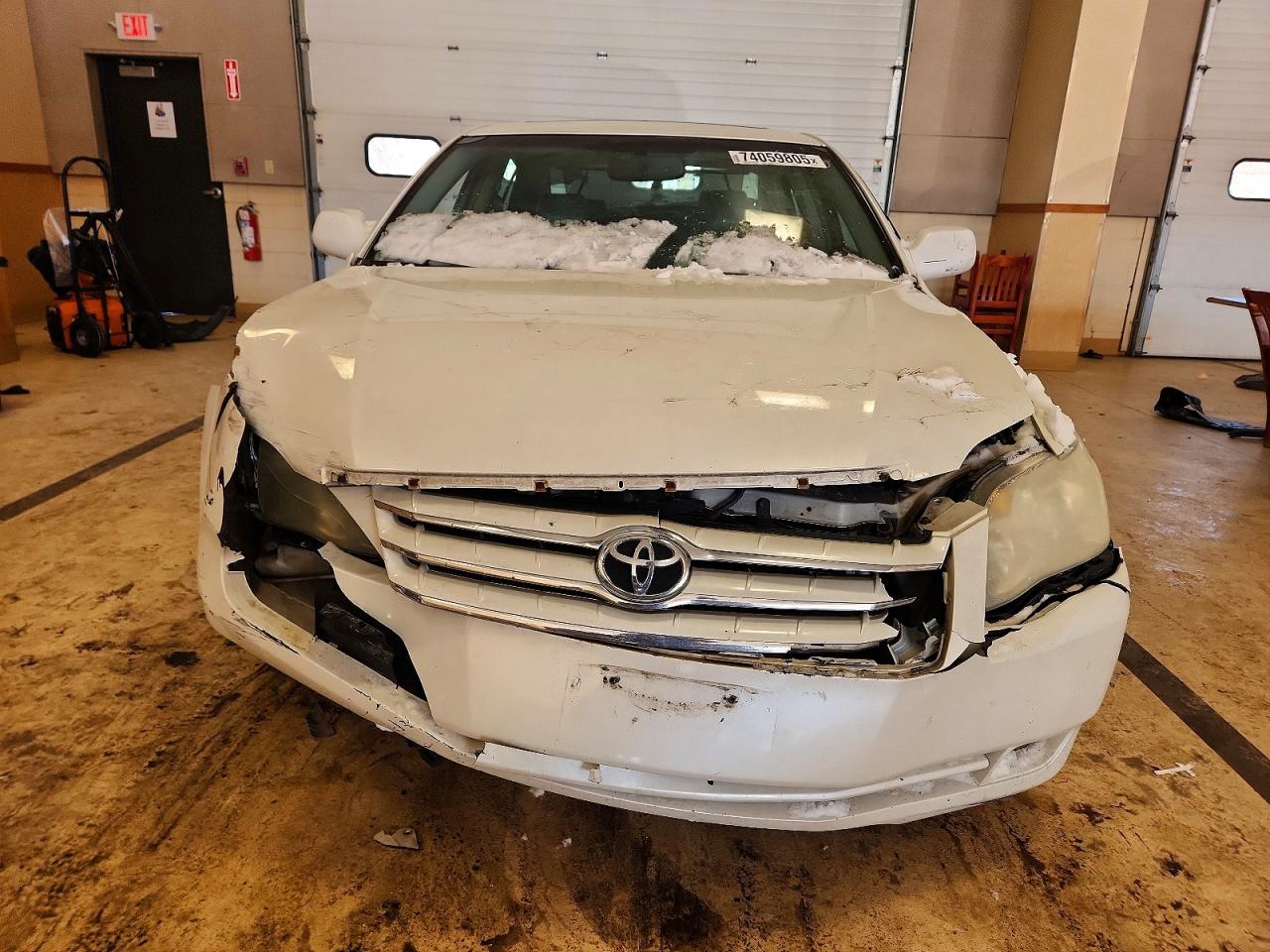 2006 TOYOTA AVALON XL photo 13