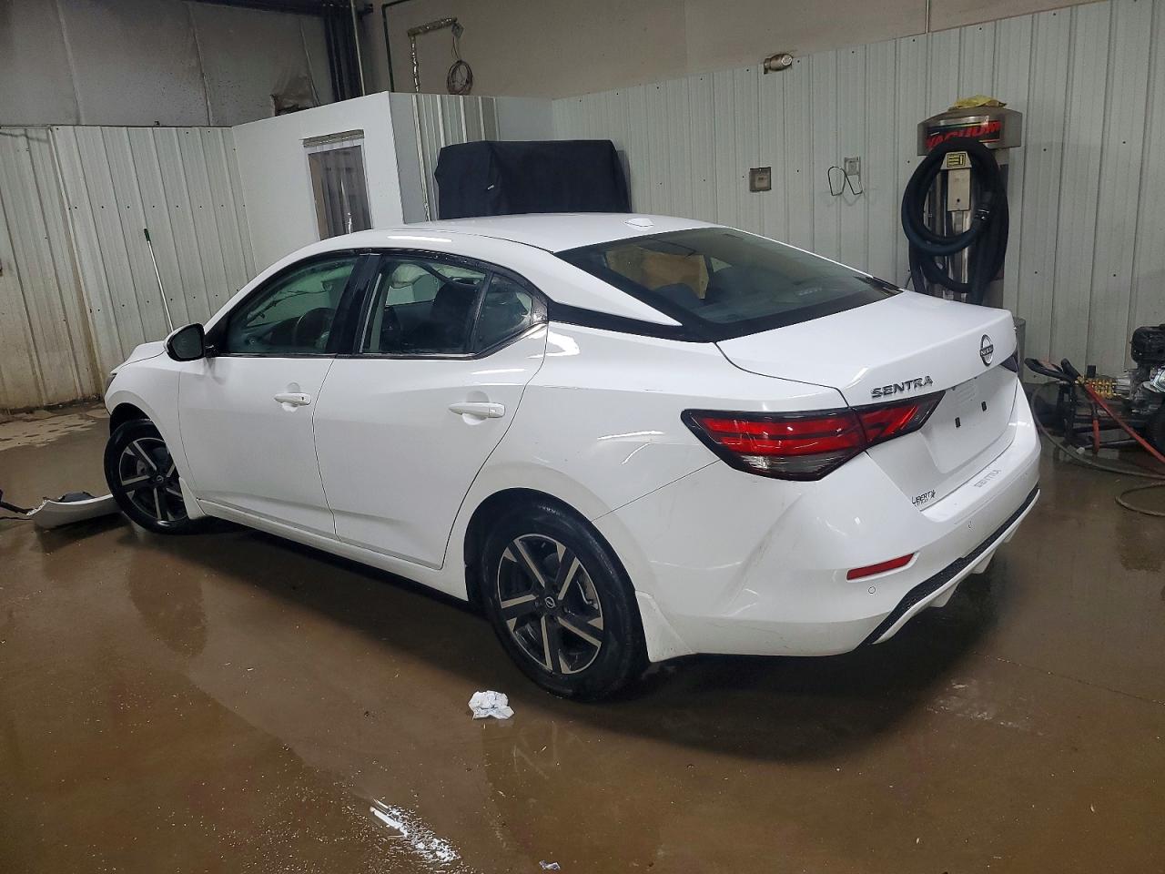 2024 NISSAN SENTRA SV photo 2