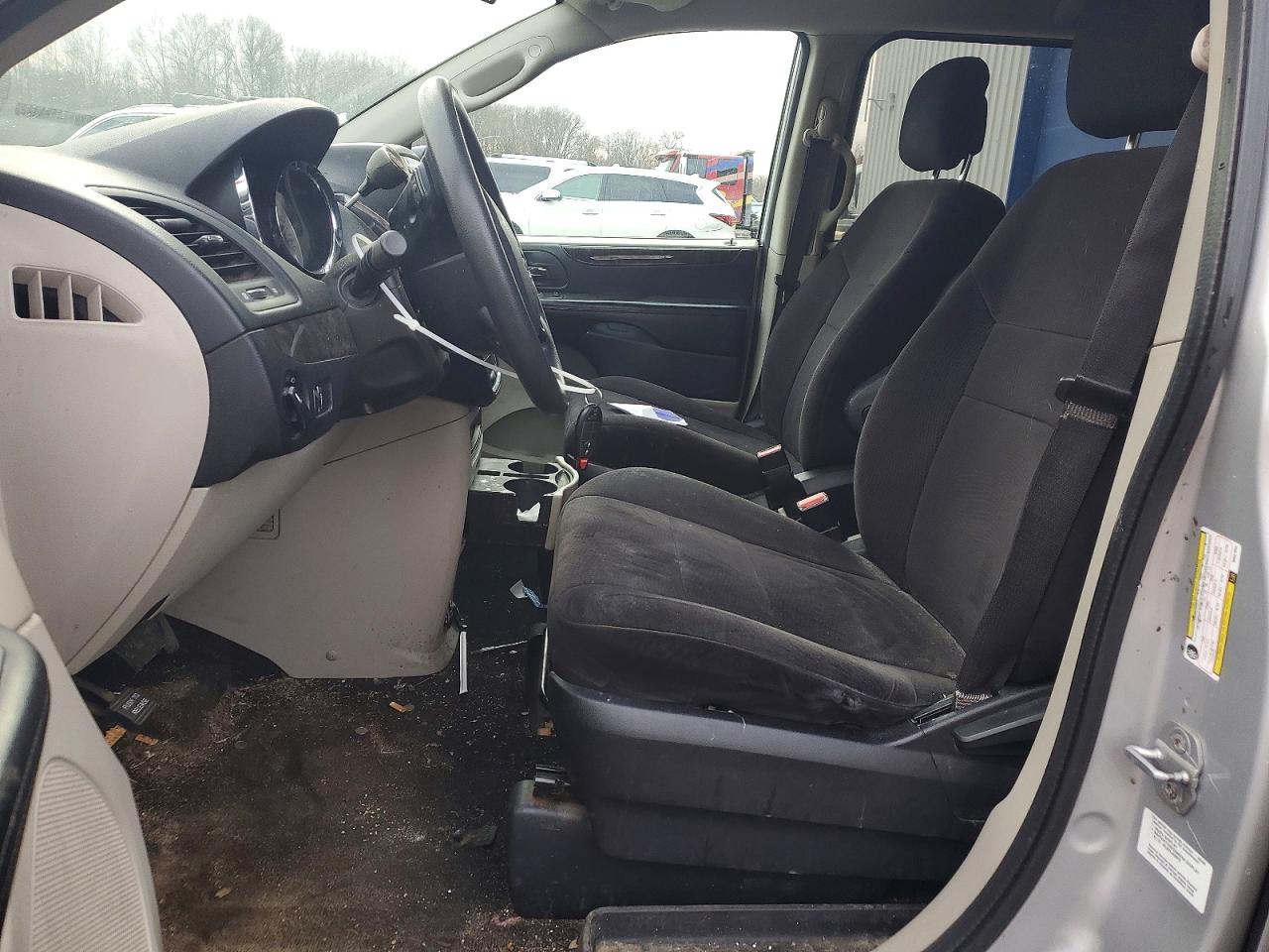 2011 DODGE GRAND CARAVAN EXPRESS photo 7
