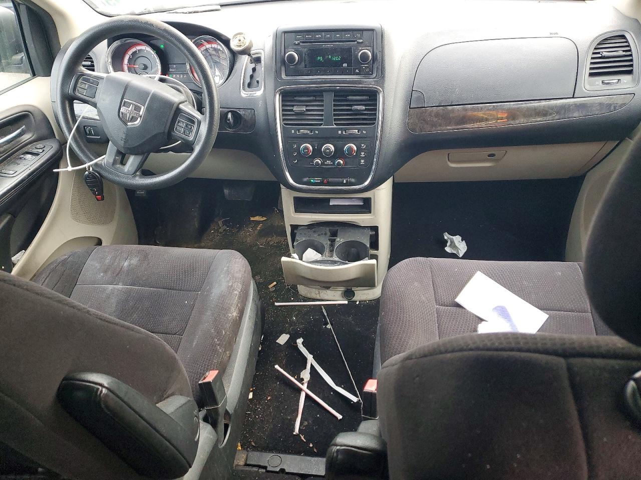 2011 DODGE GRAND CARAVAN EXPRESS photo 8