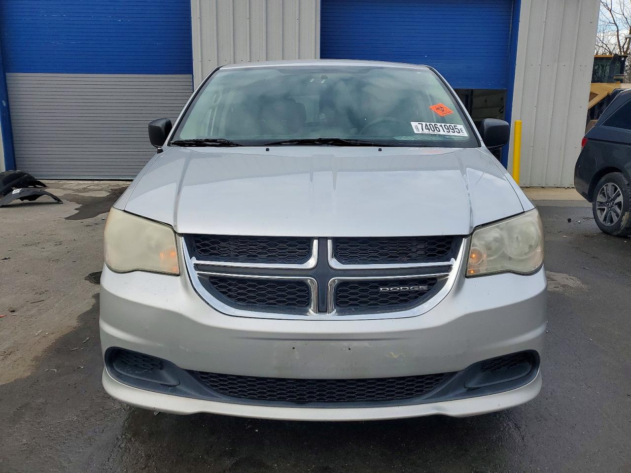 2011 DODGE GRAND CARAVAN EXPRESS photo 5