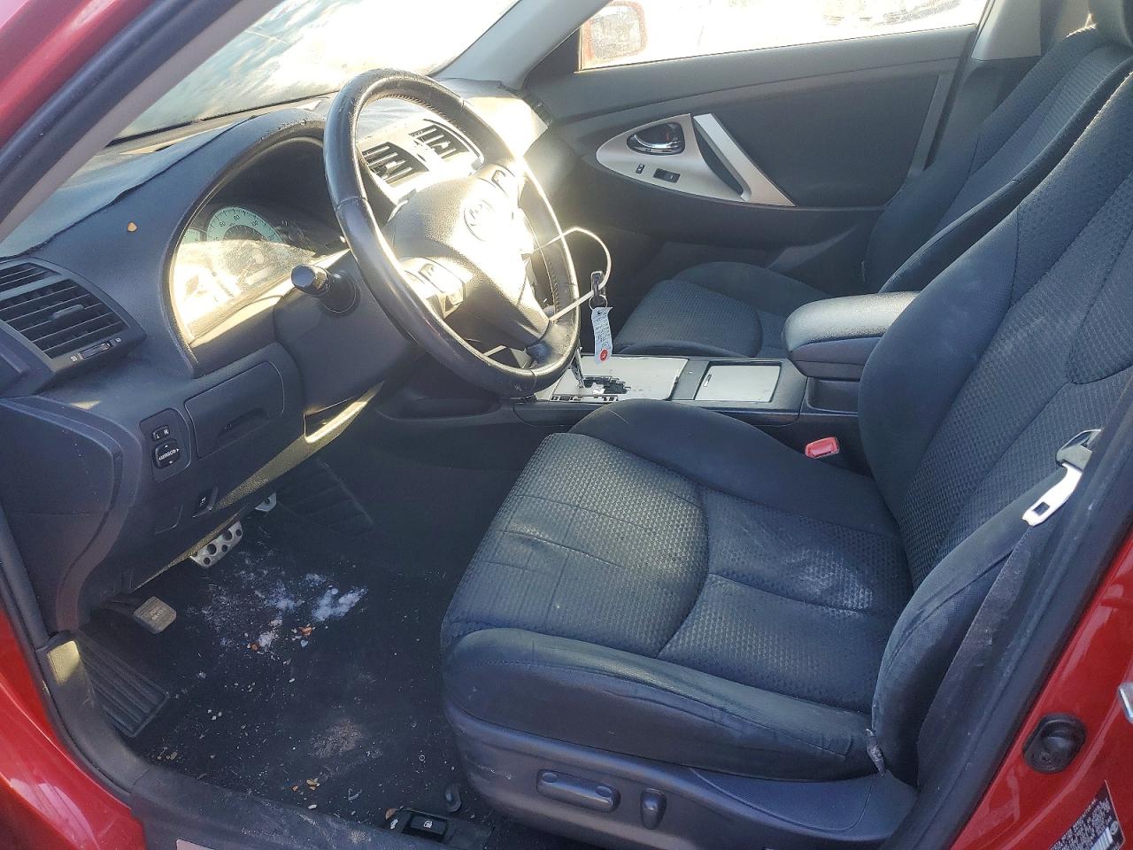2010 TOYOTA CAMRY BASE photo 13