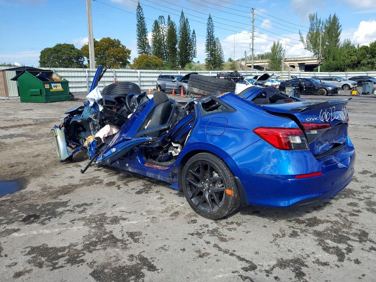 2024 HONDA CIVIC SPORT photo 2