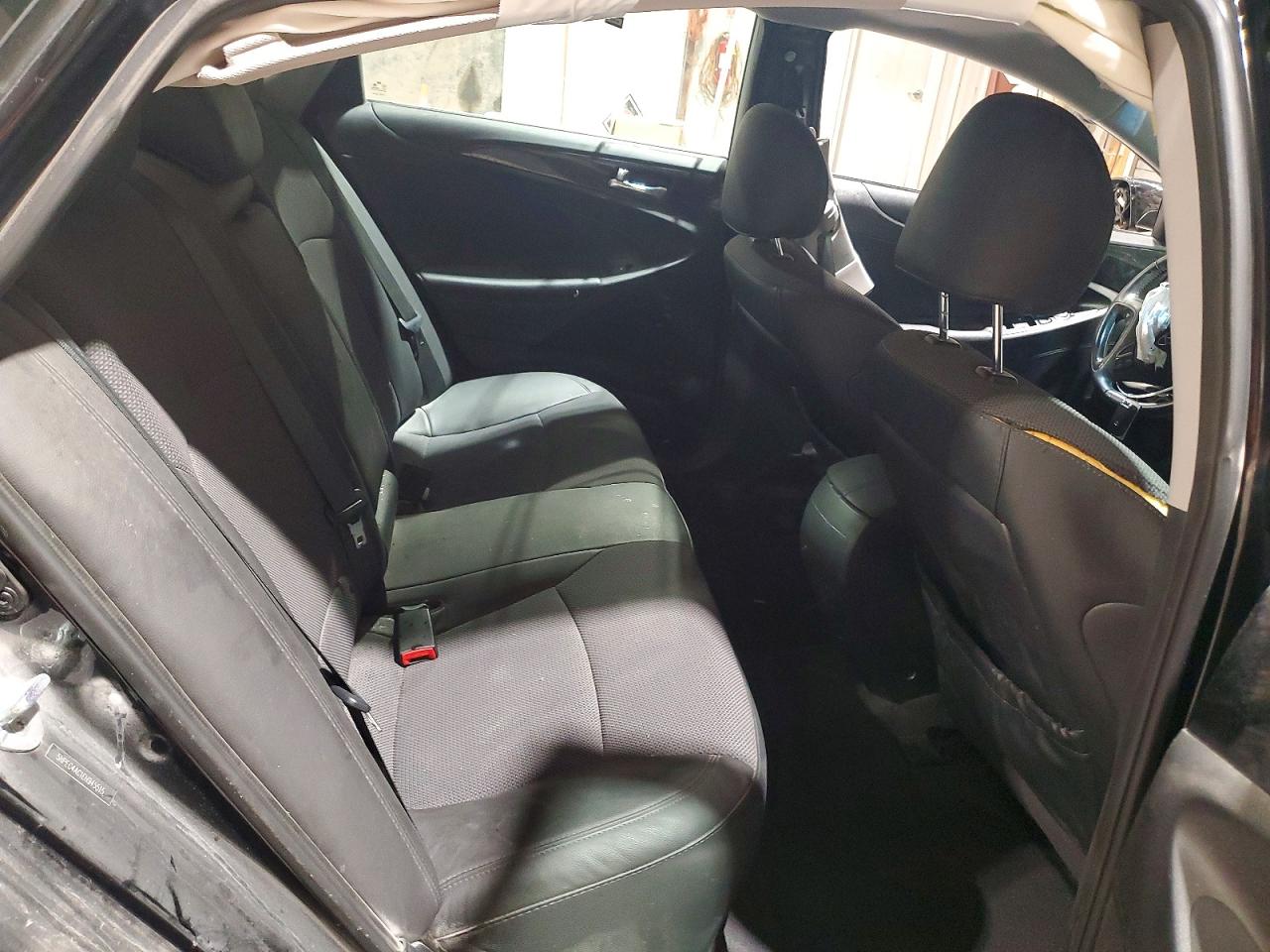 2014 HYUNDAI SONATA SE photo 10