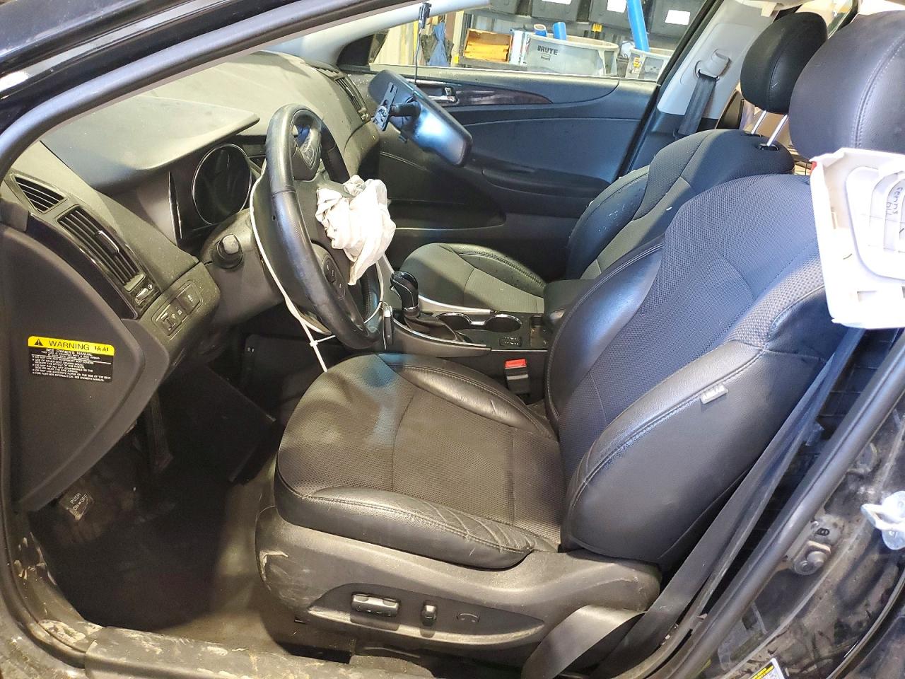 2014 HYUNDAI SONATA SE photo 7