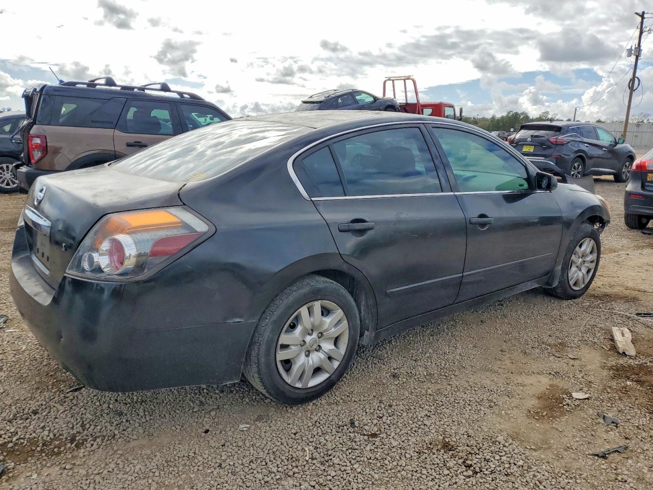 2011 NISSAN ALTIMA BASE photo 3