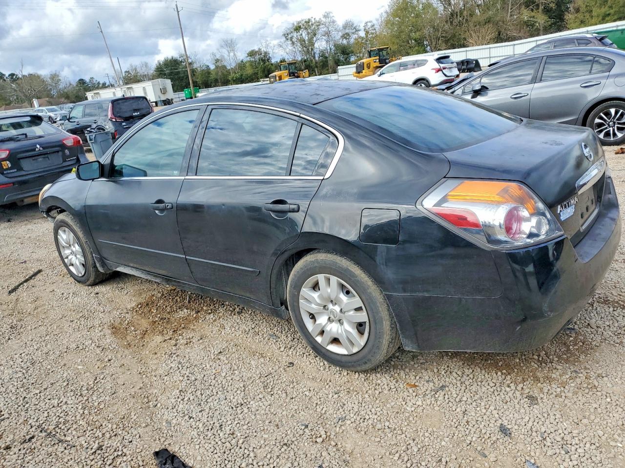 2011 NISSAN ALTIMA BASE photo 2