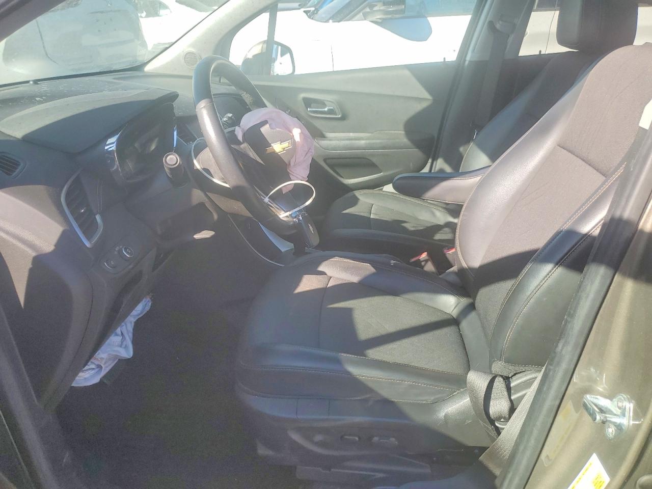 2022 CHEVROLET TRAX 1LT photo 7