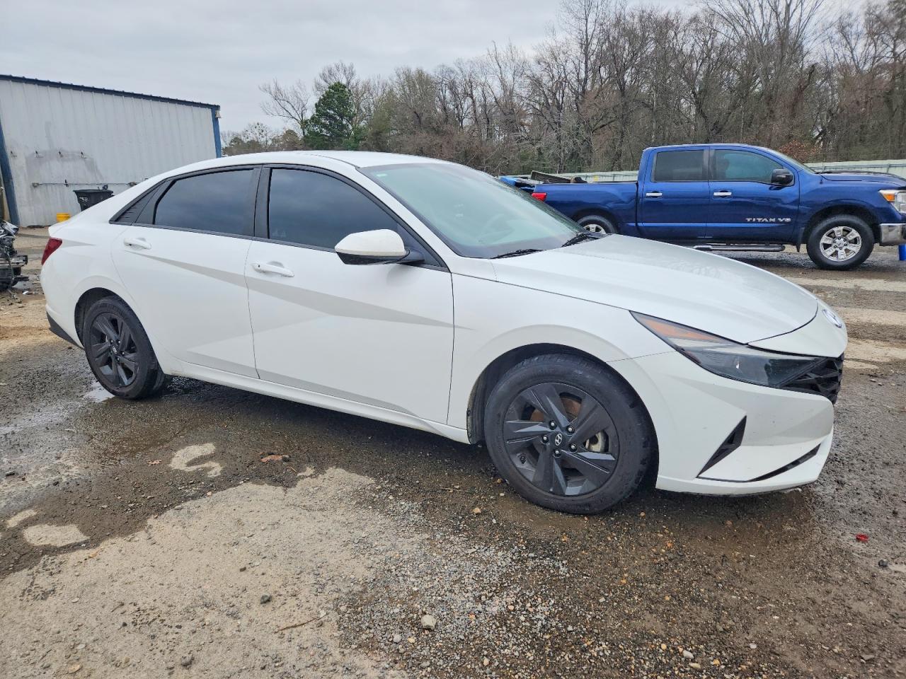 2023 HYUNDAI ELANTRA SEL photo 4