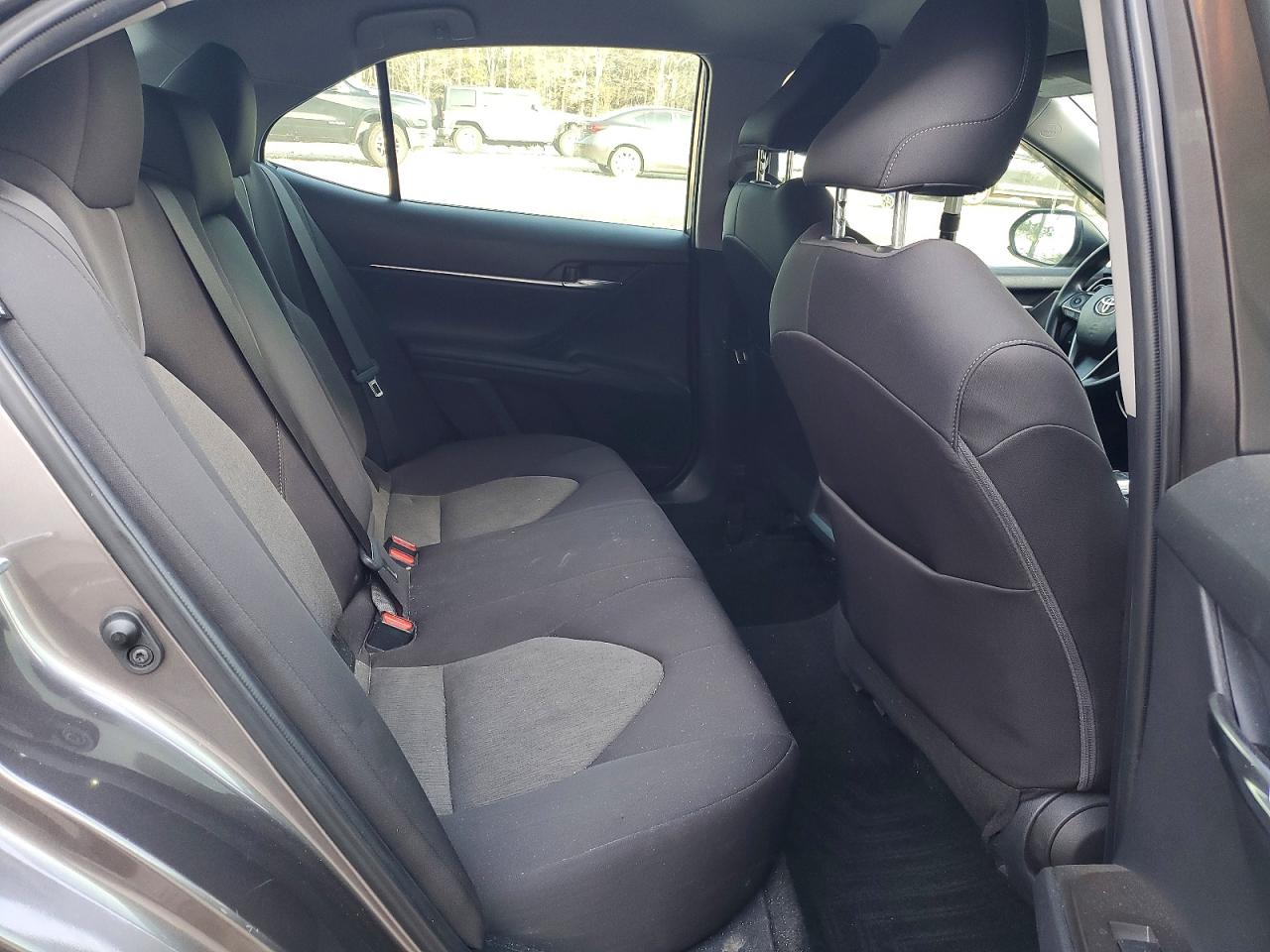 2022 TOYOTA CAMRY LE photo 28