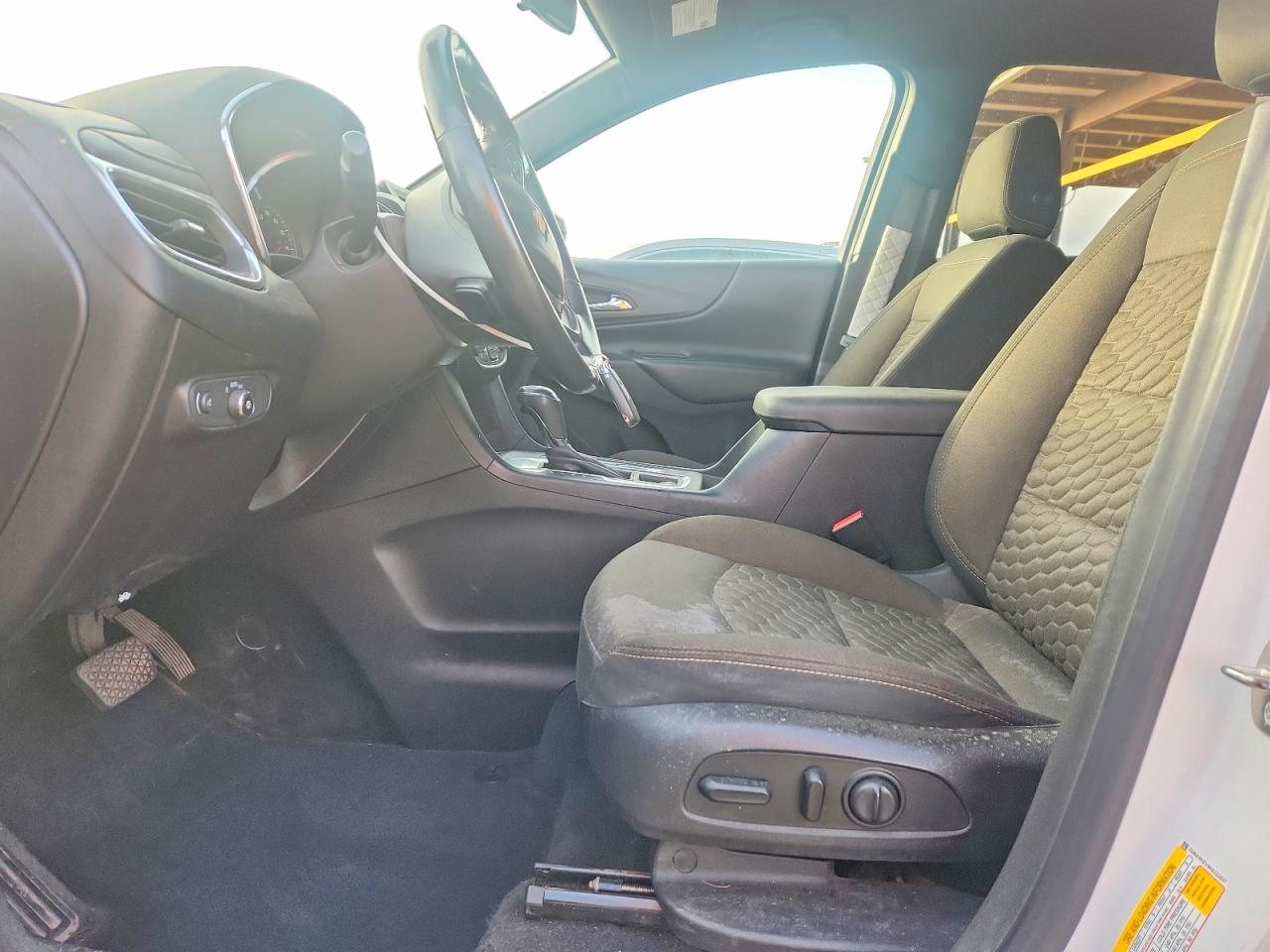 2019 CHEVROLET EQUINOX LT photo 7