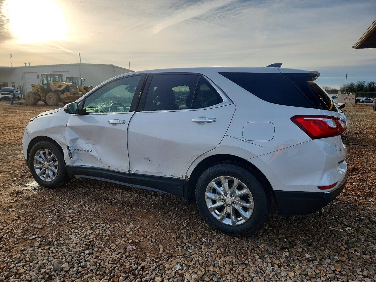 2019 CHEVROLET EQUINOX LT photo 2