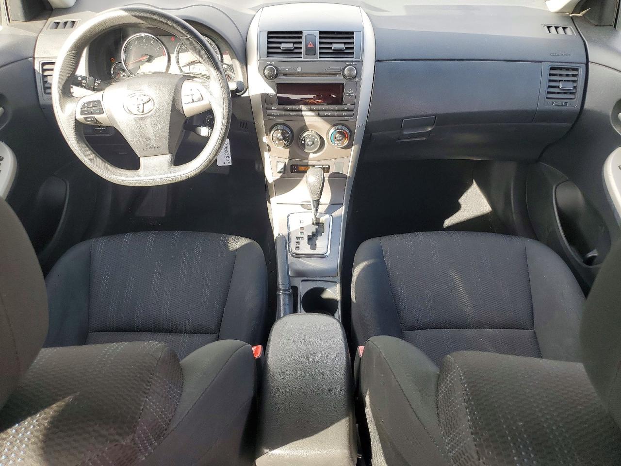 2011 TOYOTA COROLLA BASE photo 8