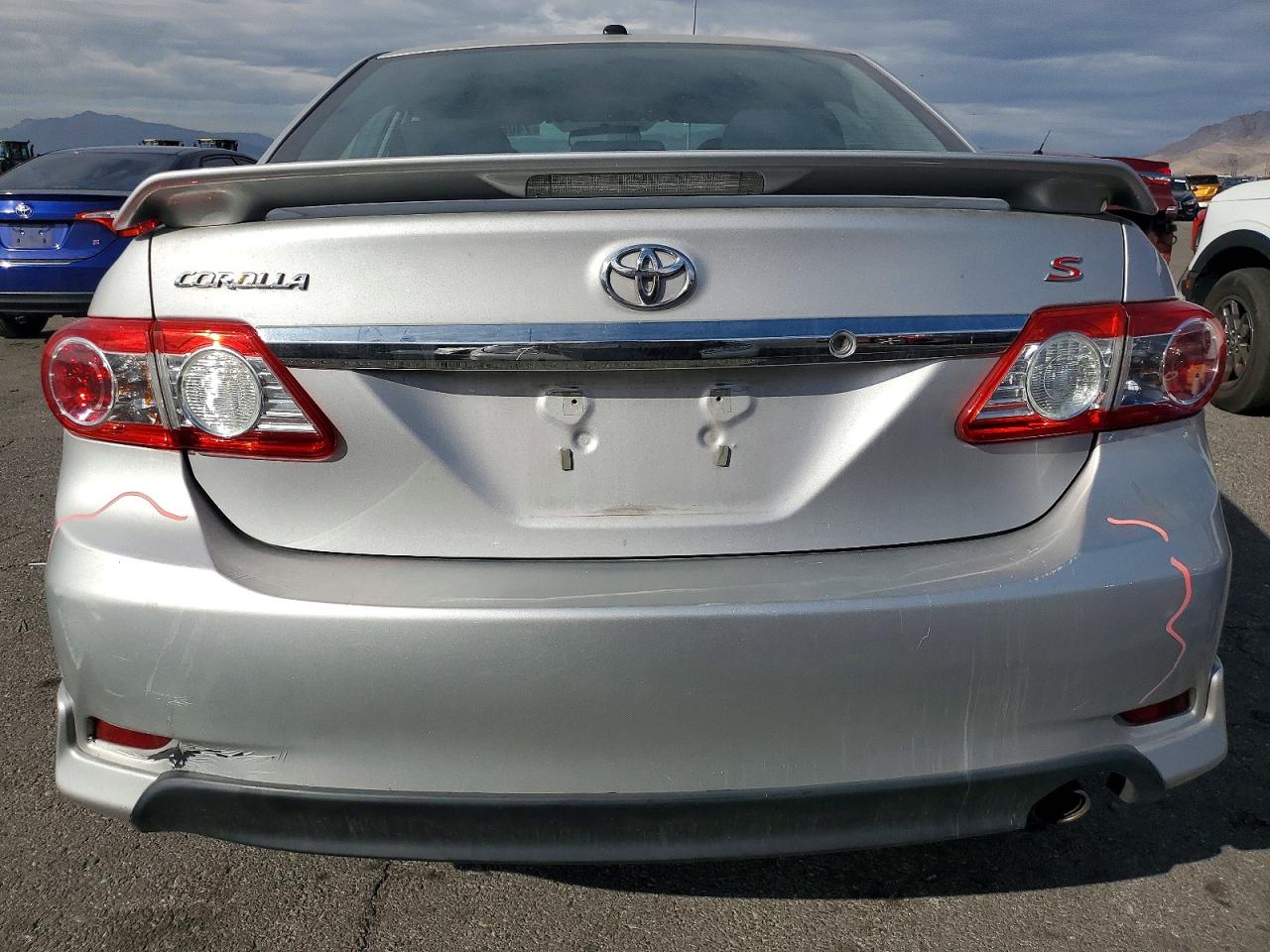 2011 TOYOTA COROLLA BASE photo 6