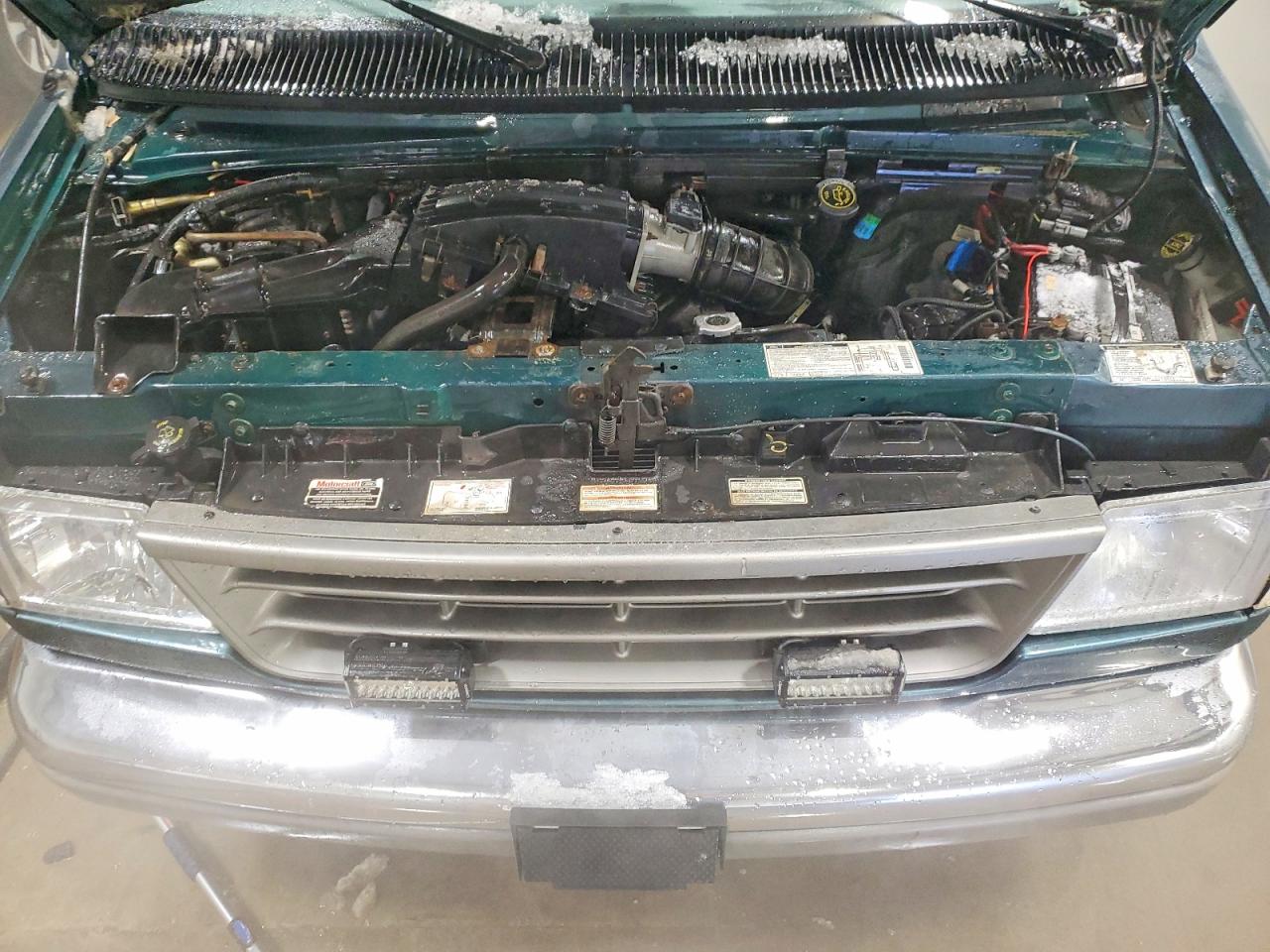 1995 FORD ECONOLINE E150 VAN photo 23
