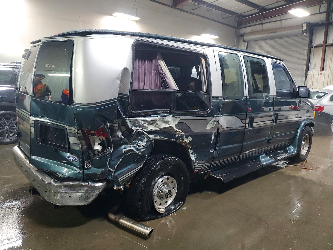 1995 FORD ECONOLINE E150 VAN photo 5