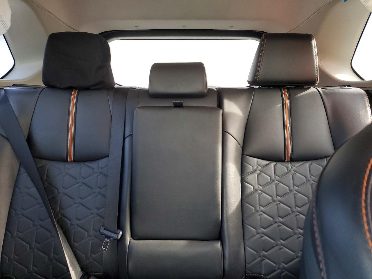 2022 TOYOTA RAV4 ADVENTURE photo 10