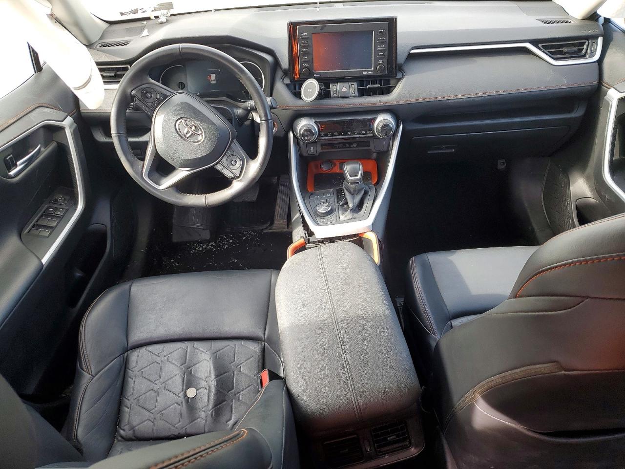 2022 TOYOTA RAV4 ADVENTURE photo 8