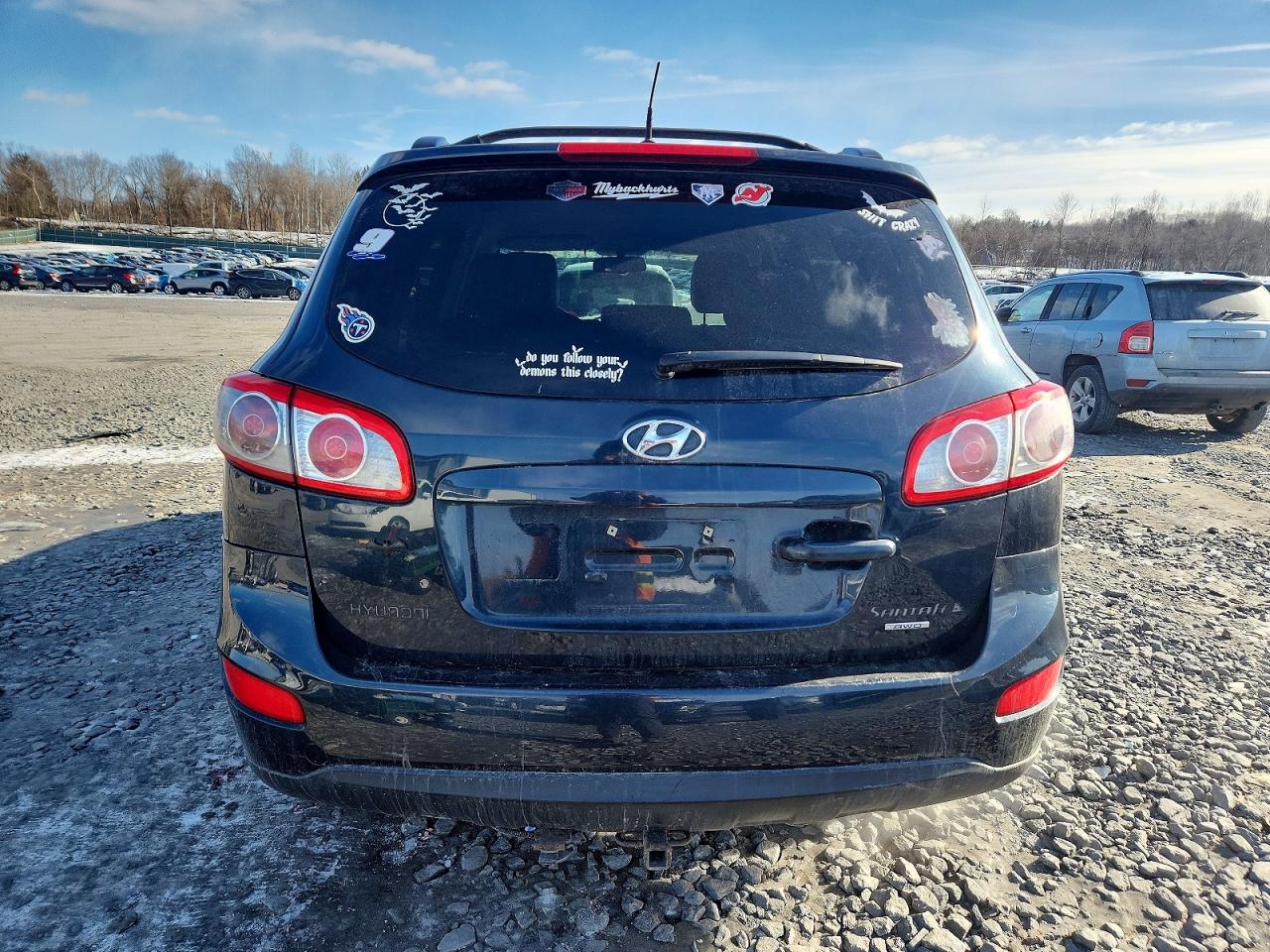 2011 HYUNDAI SANTA FE SE photo 11
