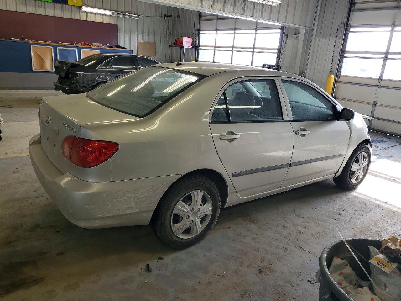 2004 TOYOTA COROLLA CE photo 3