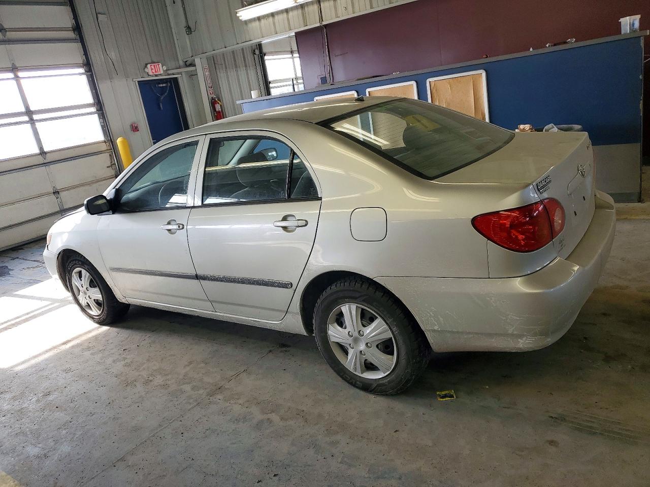 2004 TOYOTA COROLLA CE photo 2