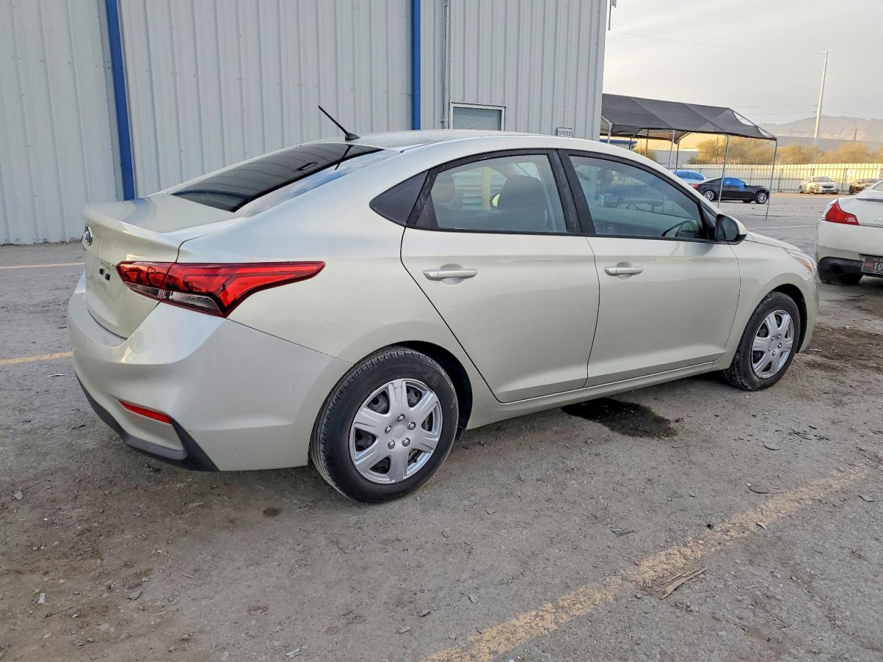 2019 HYUNDAI ACCENT SE photo 5