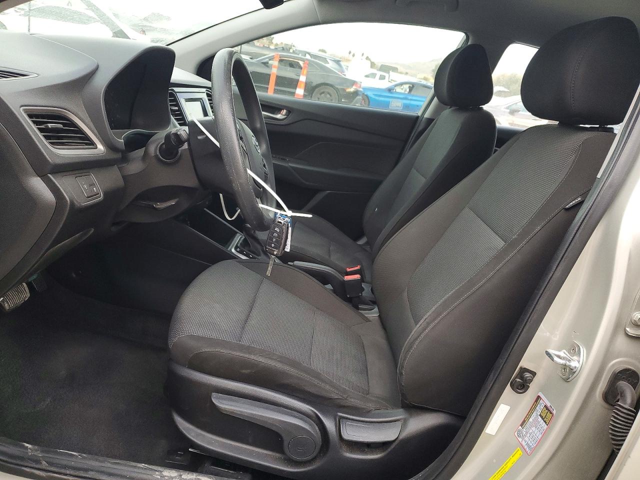 2019 HYUNDAI ACCENT SE photo 13