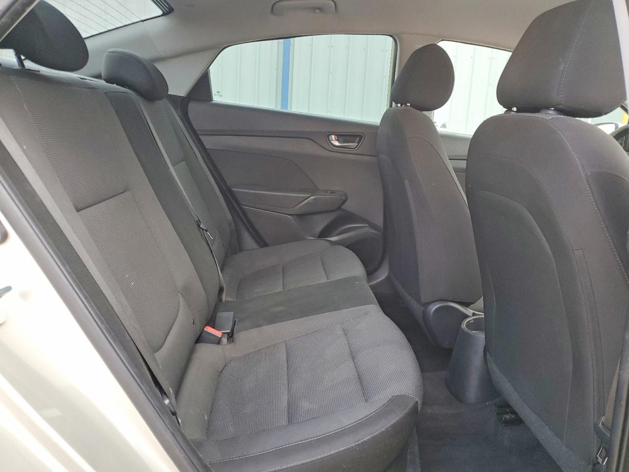 2019 HYUNDAI ACCENT SE photo 19