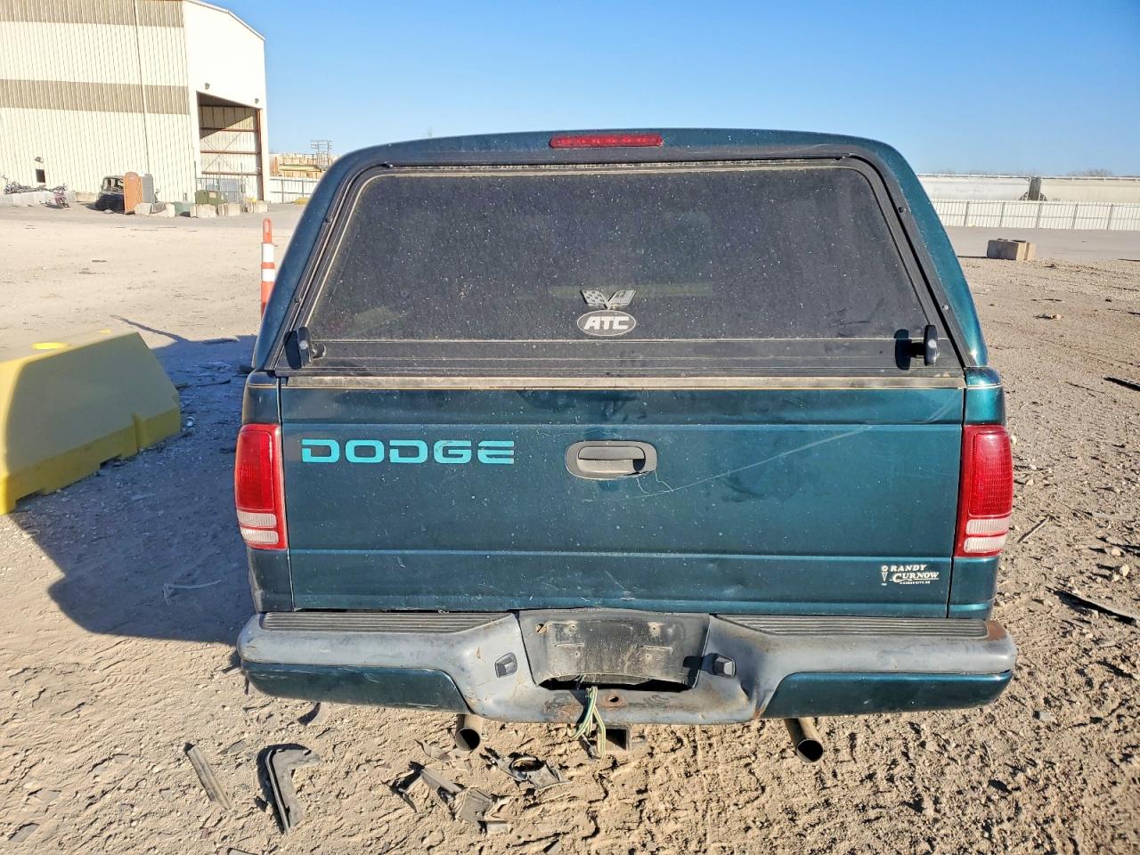 1998 DODGE DAKOTA photo 6