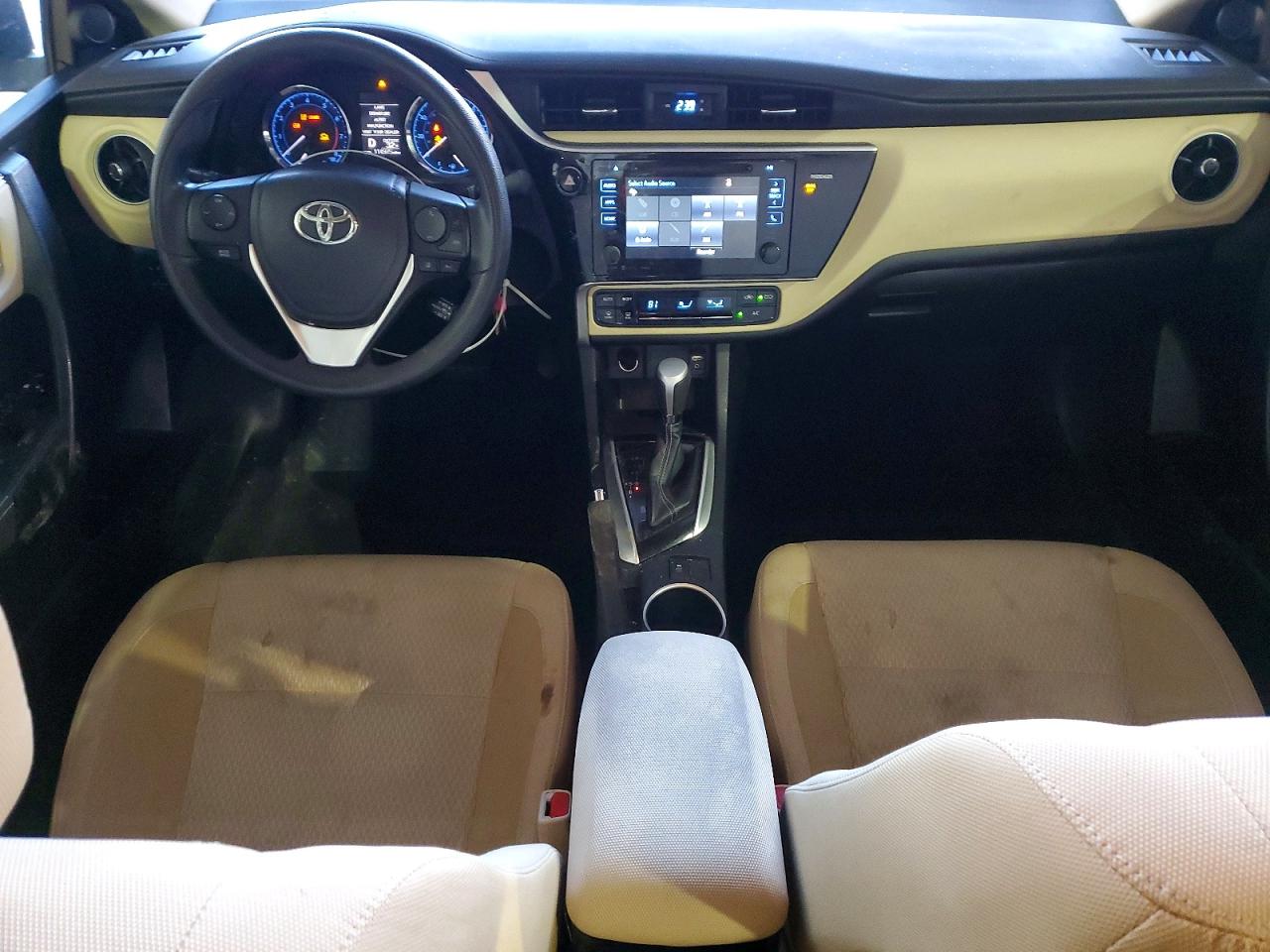 2017 TOYOTA COROLLA L photo 22