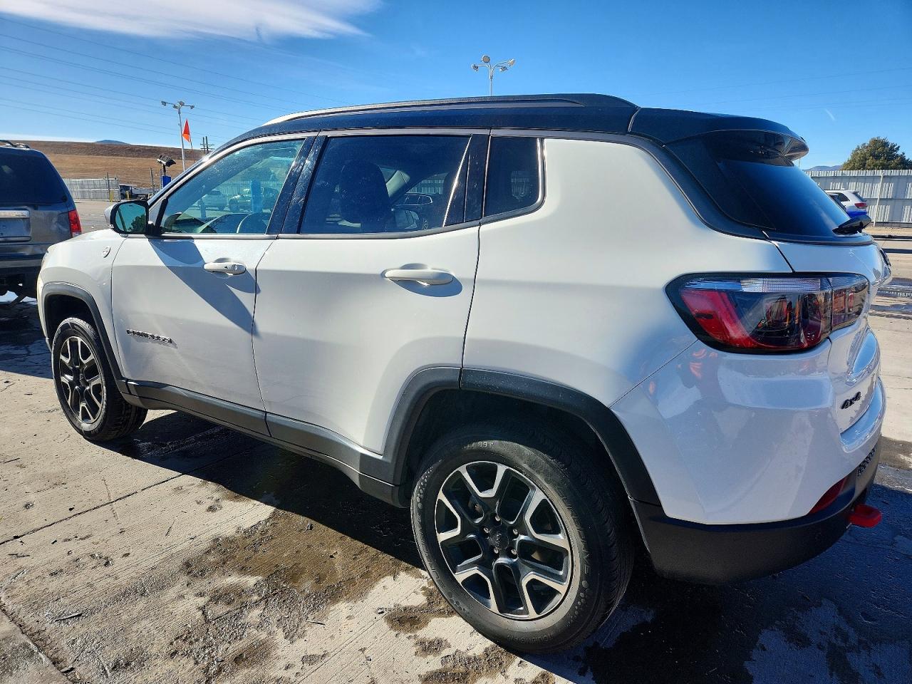 2021 JEEP COMPASS TRAILHAWK photo 3