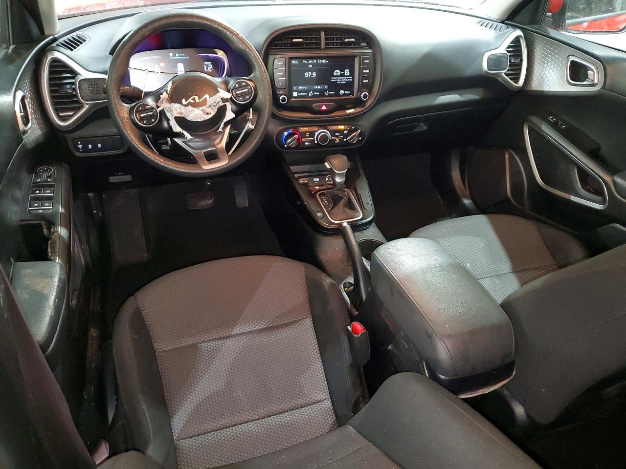 2025 KIA SOUL LX photo 15