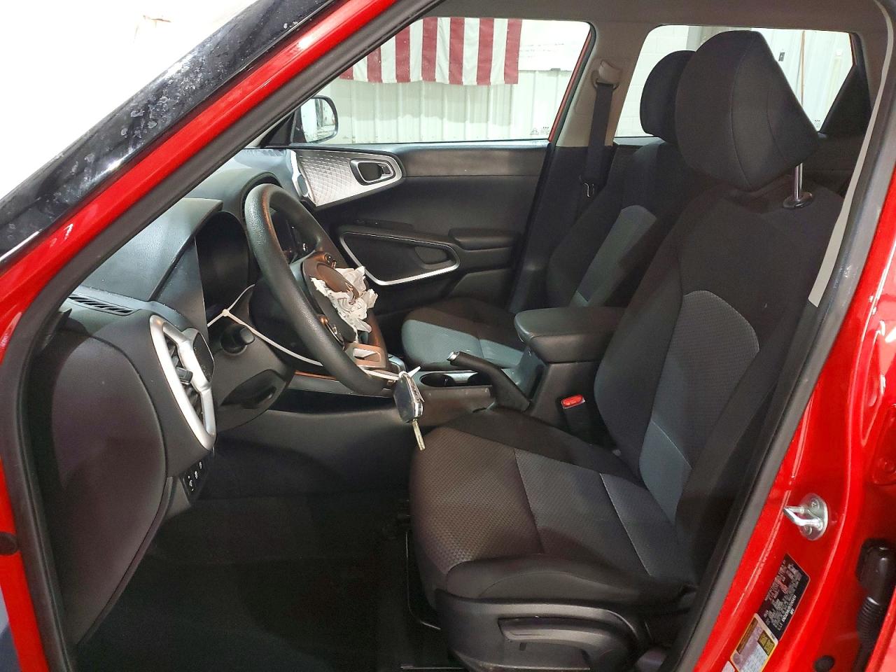 2025 KIA SOUL LX photo 13