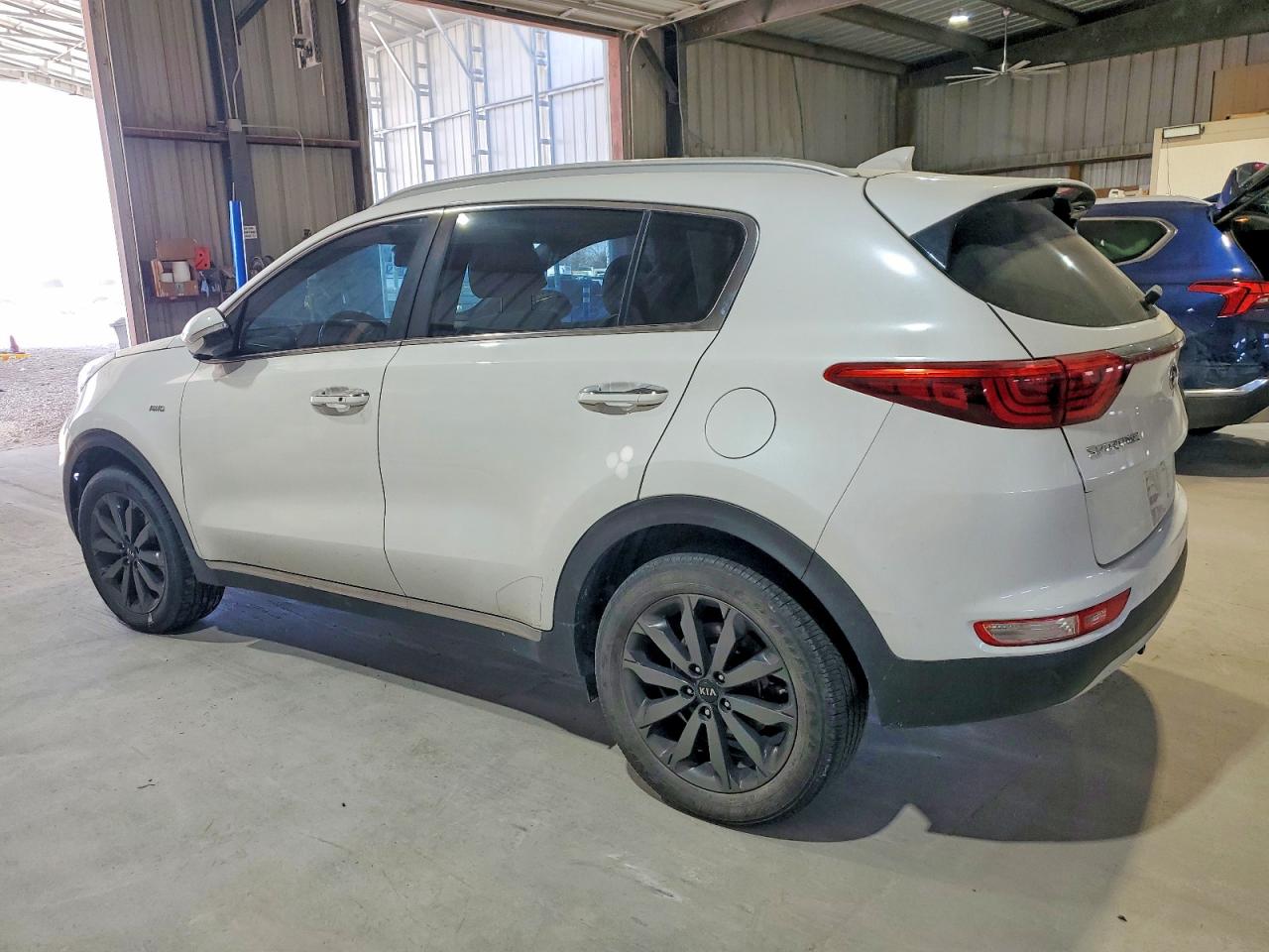 2019 KIA SPORTAGE EX photo 3