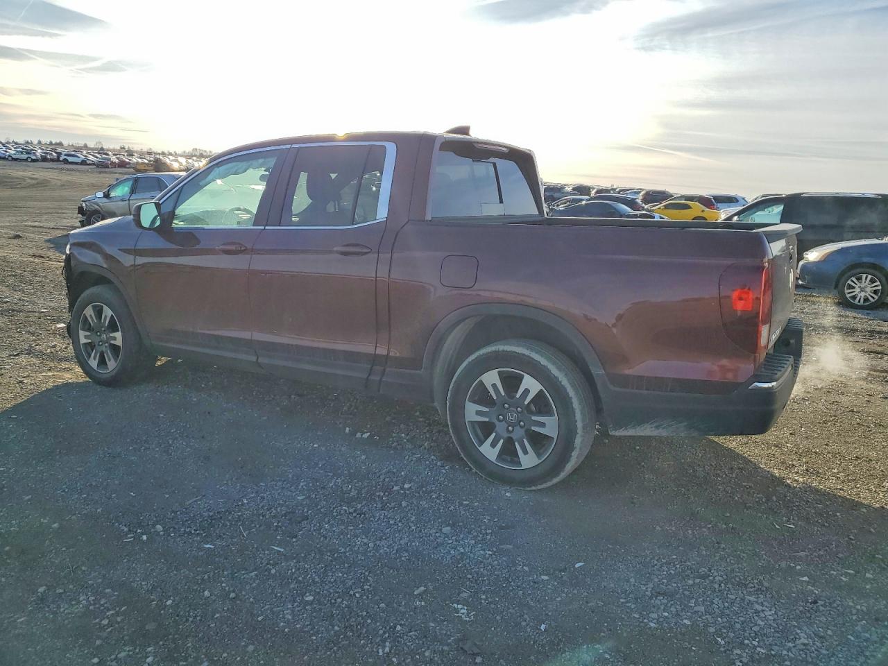 2019 HONDA RIDGELINE RTL photo 2