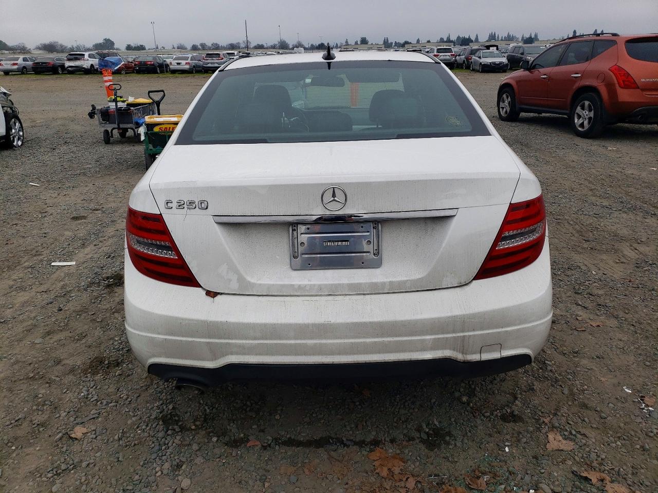 2013 MERCEDES-BENZ C 250 photo 11