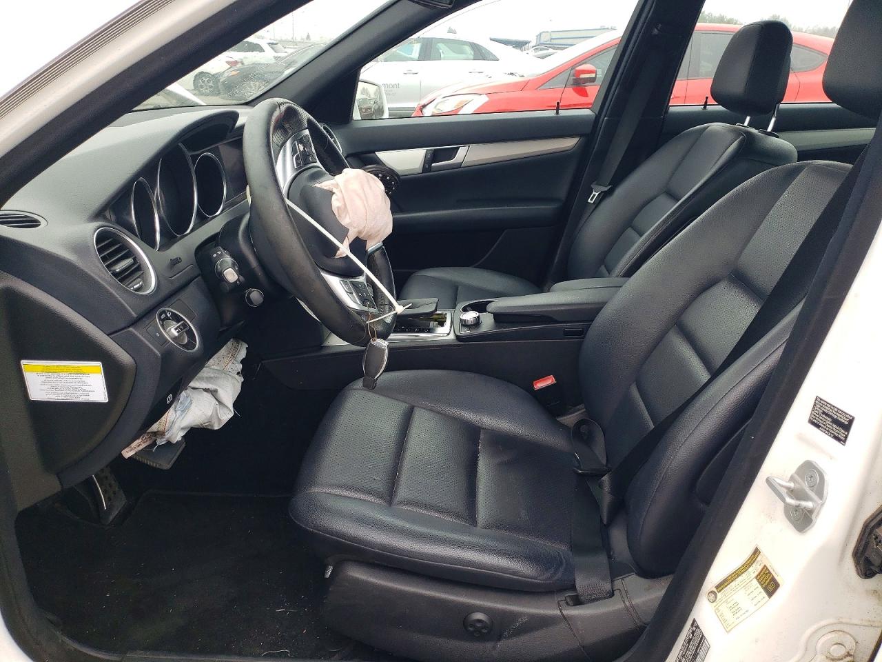 2013 MERCEDES-BENZ C 250 photo 13