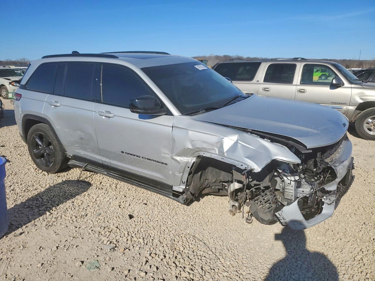 2024 JEEP GRAND CHEROKEE LIMITED photo 4