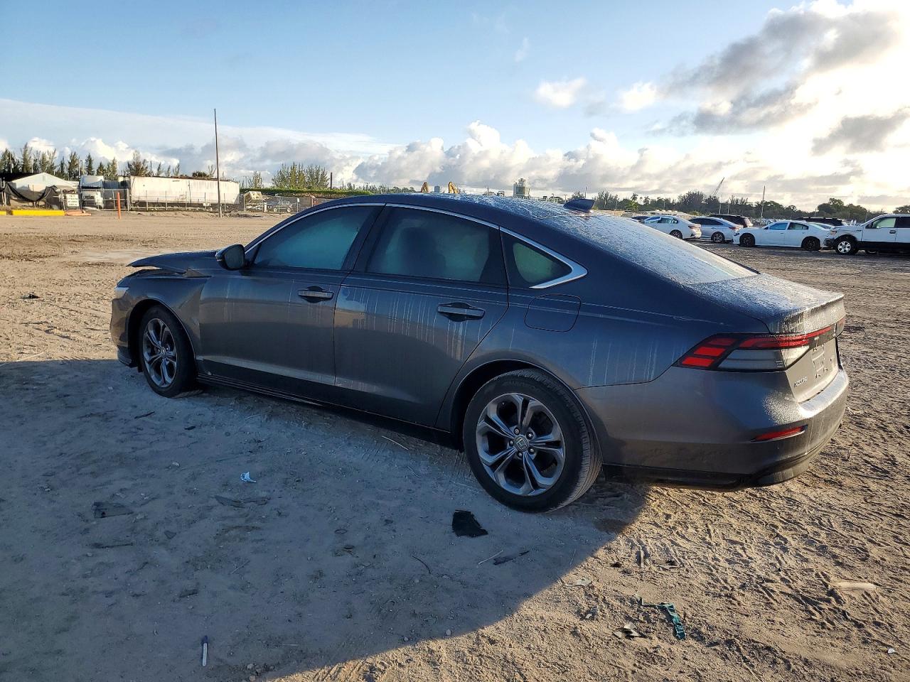 2024 HONDA ACCORD HYBRID EXL photo 4