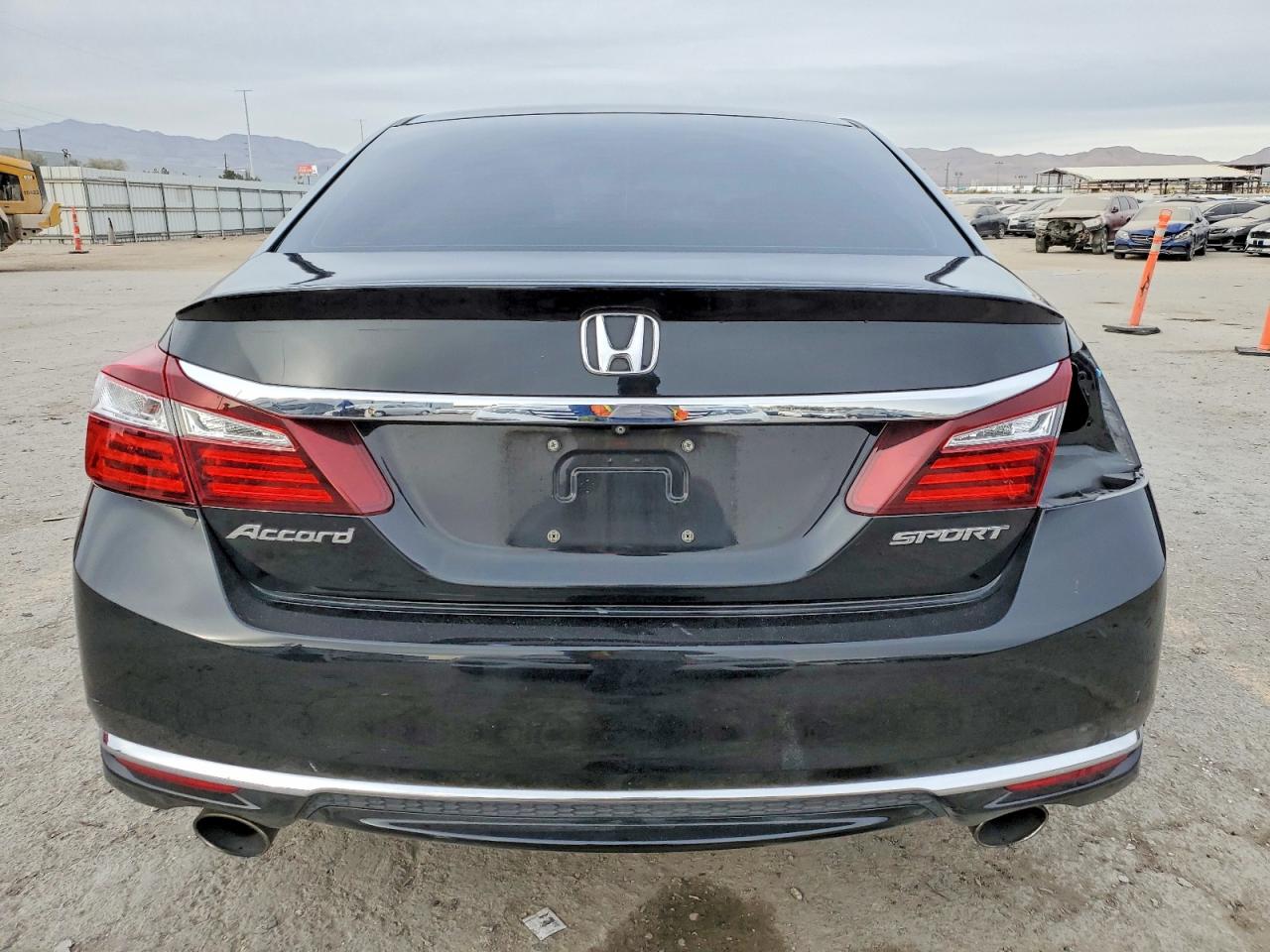 2017 HONDA ACCORD SPORT photo 11