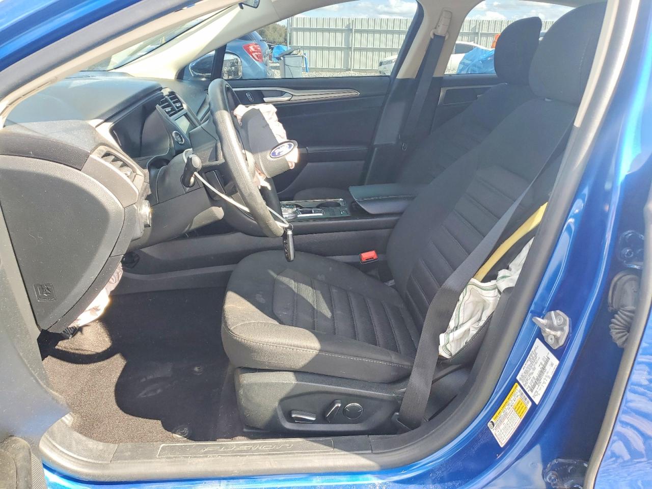 2018 FORD FUSION SE photo 19