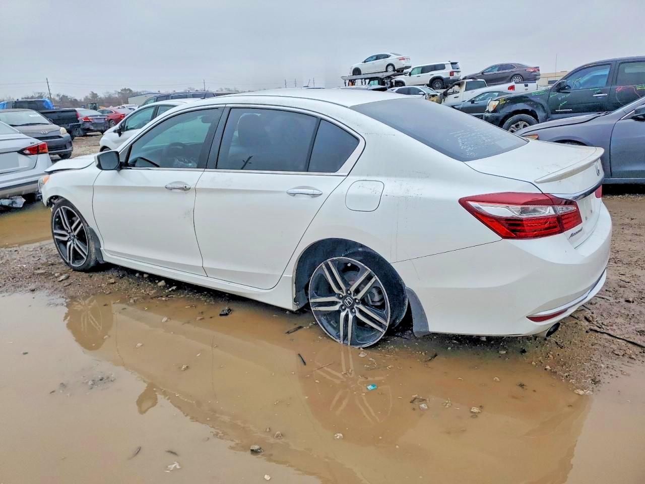 2016 HONDA ACCORD SPORT photo 2